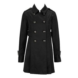Dámsky kabát v čiernej farbe